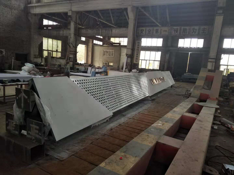 ���P�������